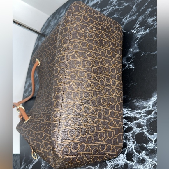 CALVIN KLEIN Handbag Women's Brown Logo Leather Large Tote Purse AUTHENTIC - Picture 5 of 11